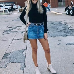 Denim skirt. Worn once.